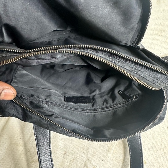 Chanel Handbag - Picture 8 of 10